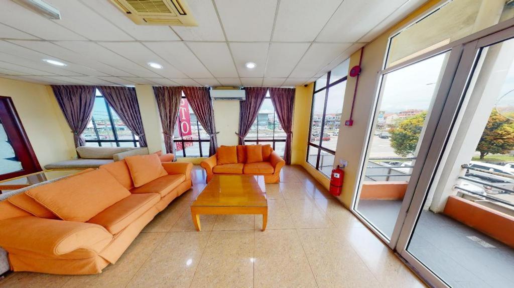 Aristo Hotel @ Putatan Kota Kinabalu Eksteriør bilde