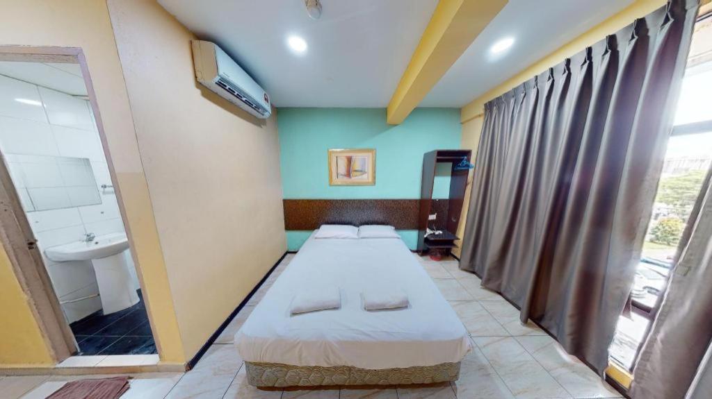 Aristo Hotel @ Putatan Kota Kinabalu Eksteriør bilde